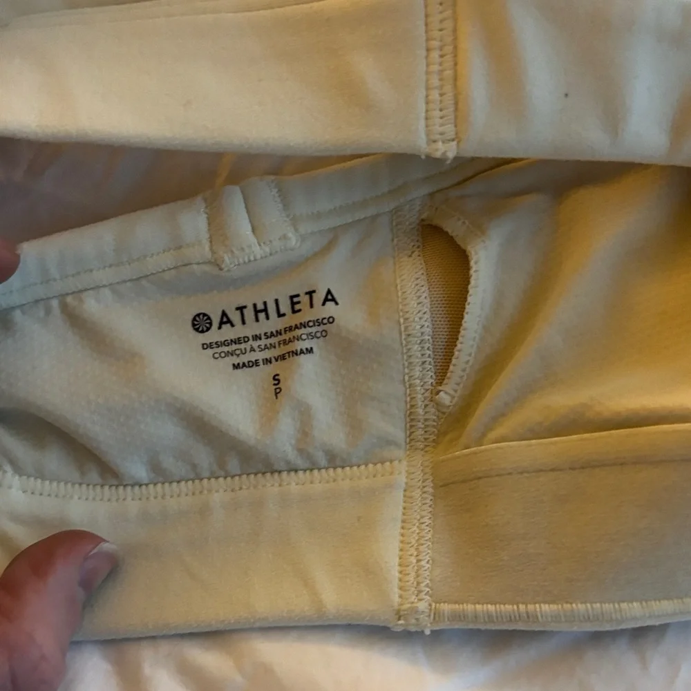 Athleta Bra/Leggings Set in Glow (Butter Yellow) Size S - Picture 6 of 9
